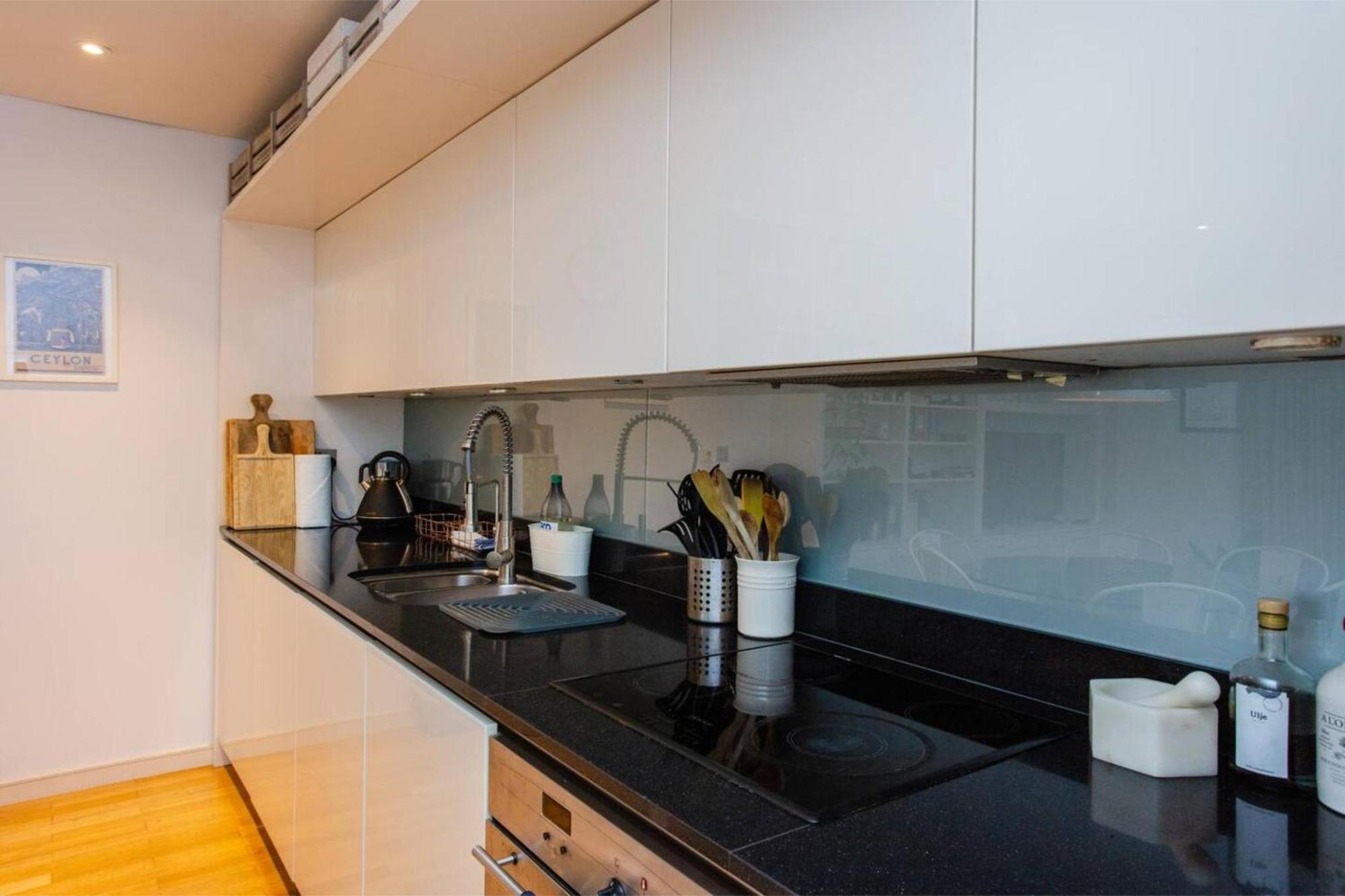 Modern 3 Bedroom Apartment In Paddington London Eksteriør billede