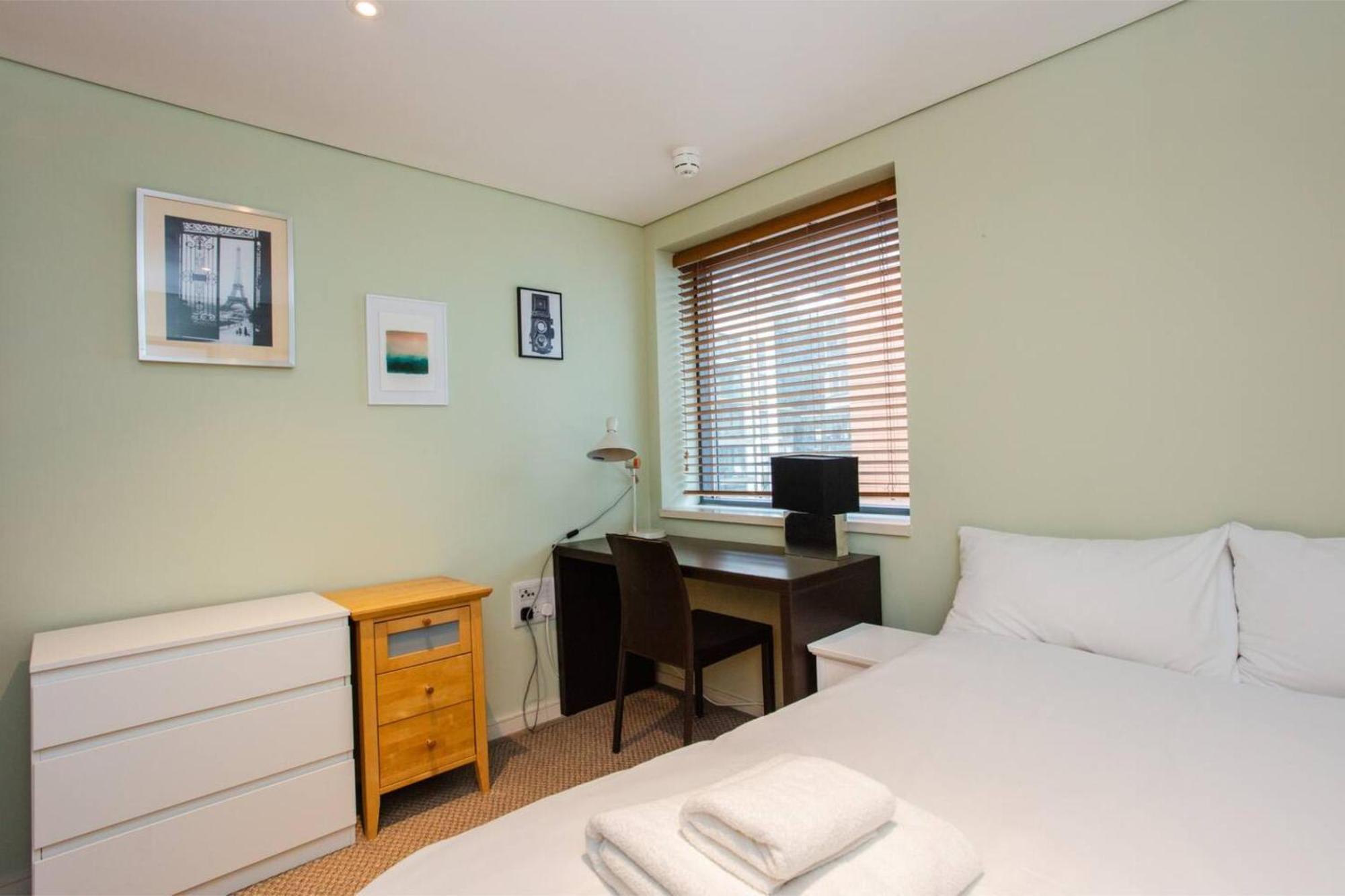 Modern 3 Bedroom Apartment In Paddington London Eksteriør billede