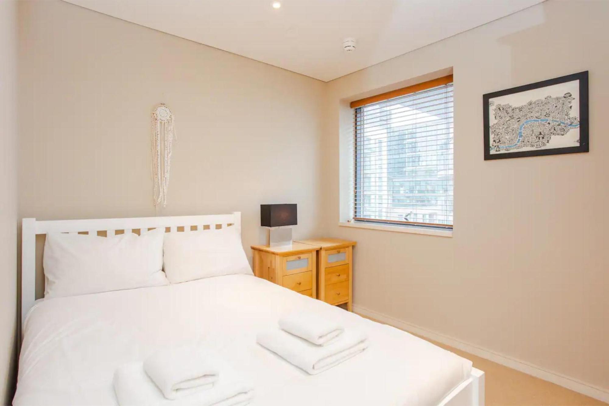 Modern 3 Bedroom Apartment In Paddington London Eksteriør billede